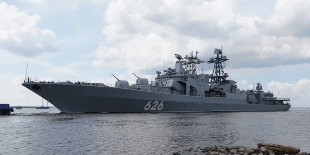 Внутреннее море НАТО, ага! Немцы ноют, что российский БПК несколько часов гонял как зайцев их ракетный фрегат и субмарину 5 июня 2025 года