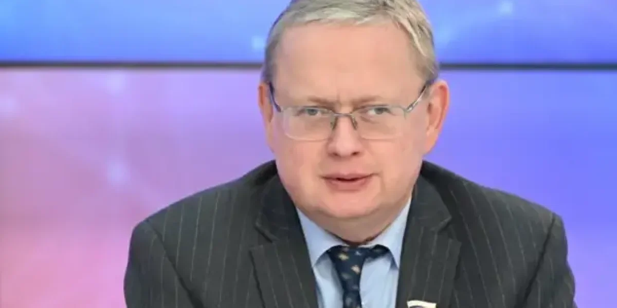 «Деньги теперь могут списать у любого». Делягин сказал, что надо делать каждому раз в две недели