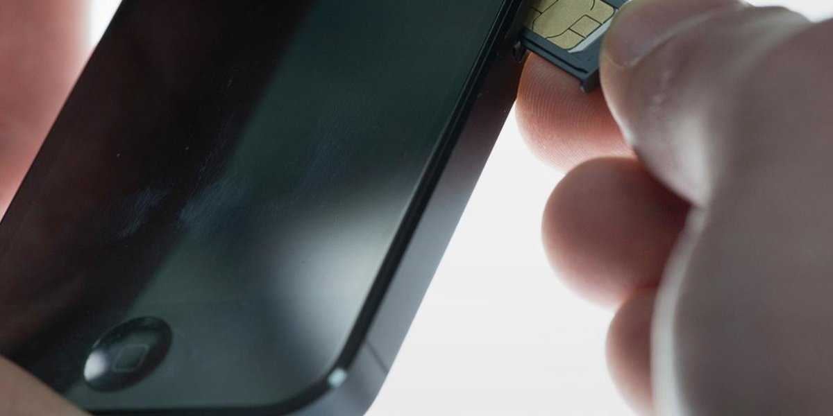 Штраф до 50 тысяч: В России запретили передавать SIM-карты даже друзьям