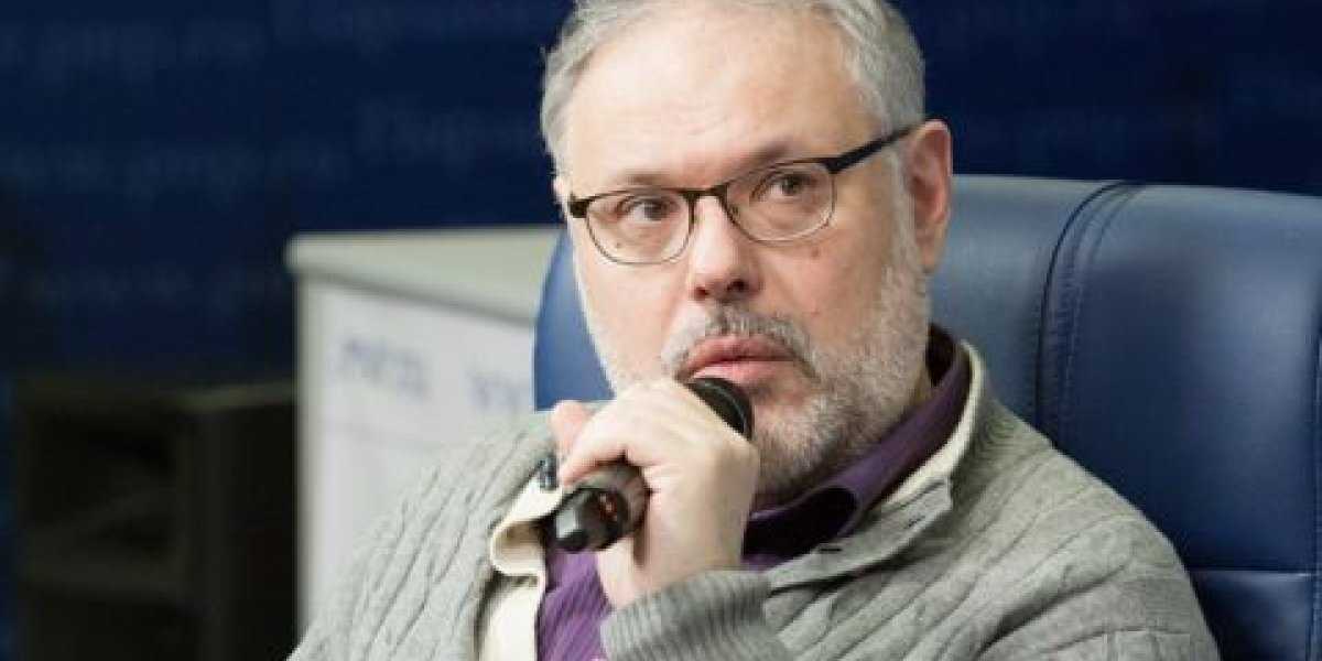 Хазин: США вынудят Киев признать потерю Крыма и Донбасса как условие новой реальности