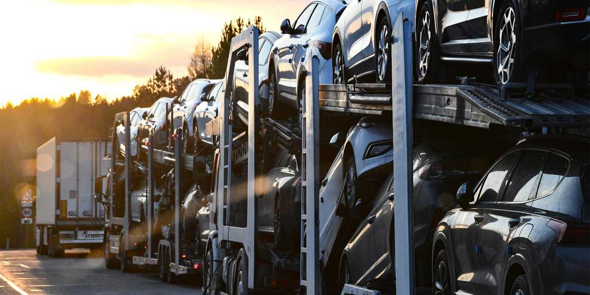 Авторынок в шоке: импорт новых машин в Россию рухнул на две трети