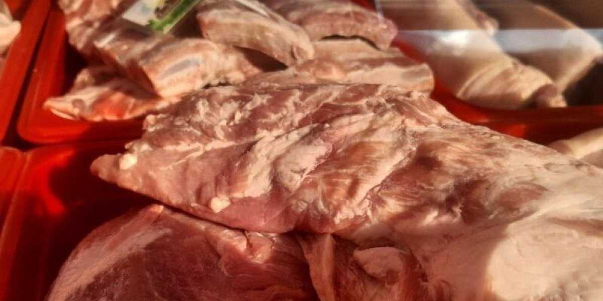Свинина резко подорожала: оптовые цены выросли на 30% за год