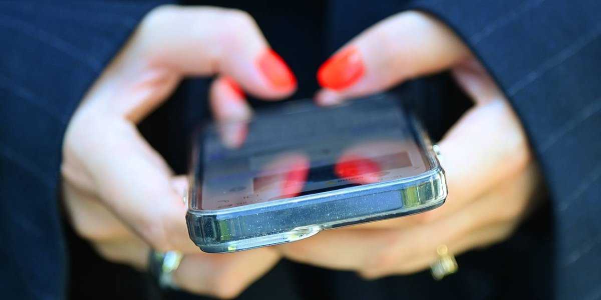 Путин снял яблочные оковы: с сентября RuStore станет обязателен для iPhone в России