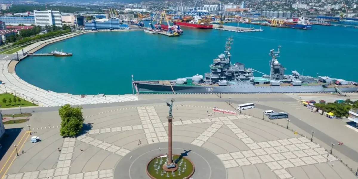 Грохот пушек и память моря: как Новороссийск отметит День ВМФ масштабной реконструкцией