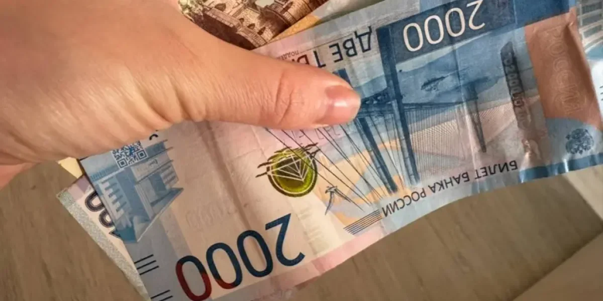 Банки раскрыли лимиты: сколько переводов заблокируют вашу карту в 2025 году