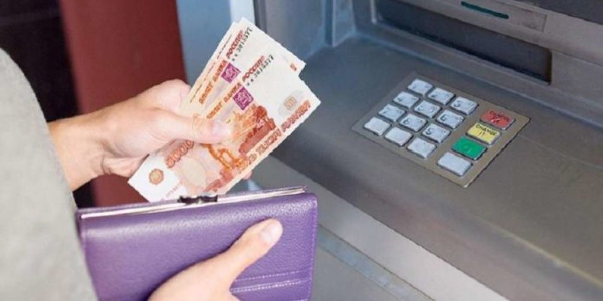 Банкоматы под защитой: как новые правила ЦБ спасают россиян от мошенников