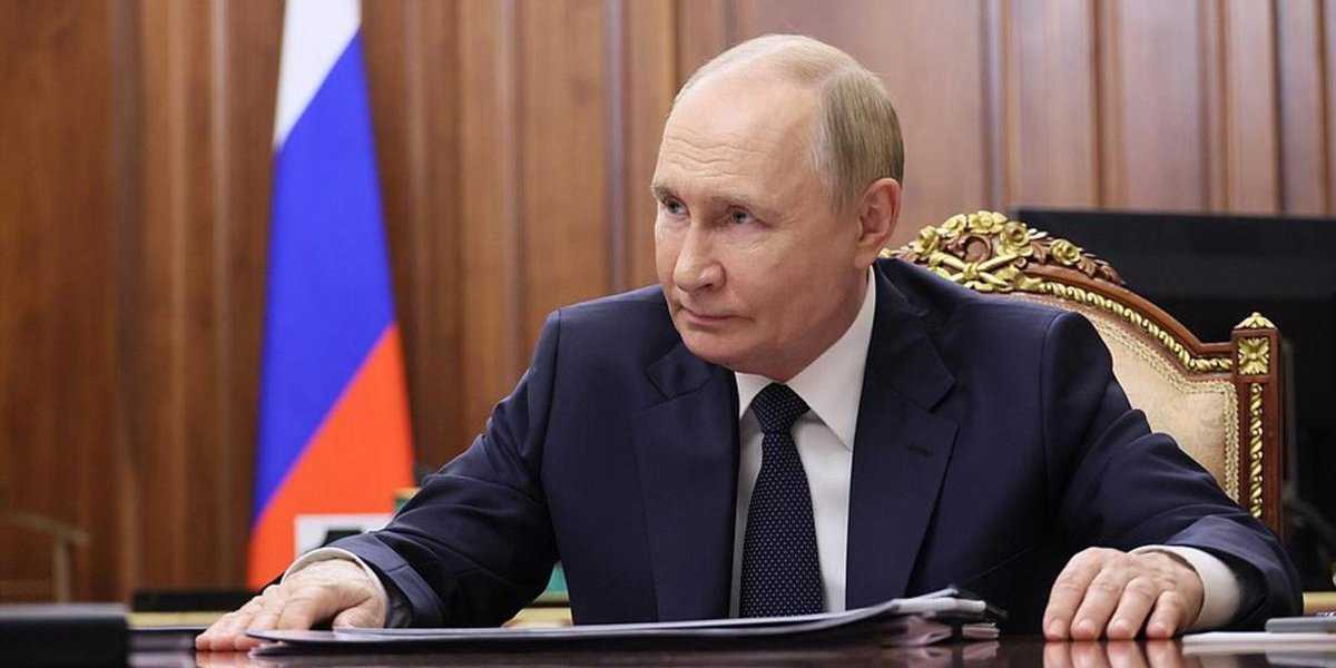 Сюрприз от Путина — Кремль устроил проблемы EC, пока все следили за Трампом