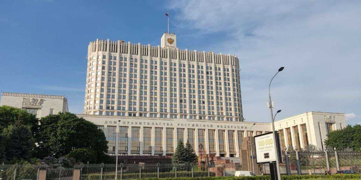 Повышение зарплат и пенсий: Кого коснется индексация 7,6% с 1 октября