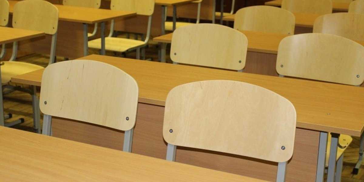 В школах захотели ввести платное образование