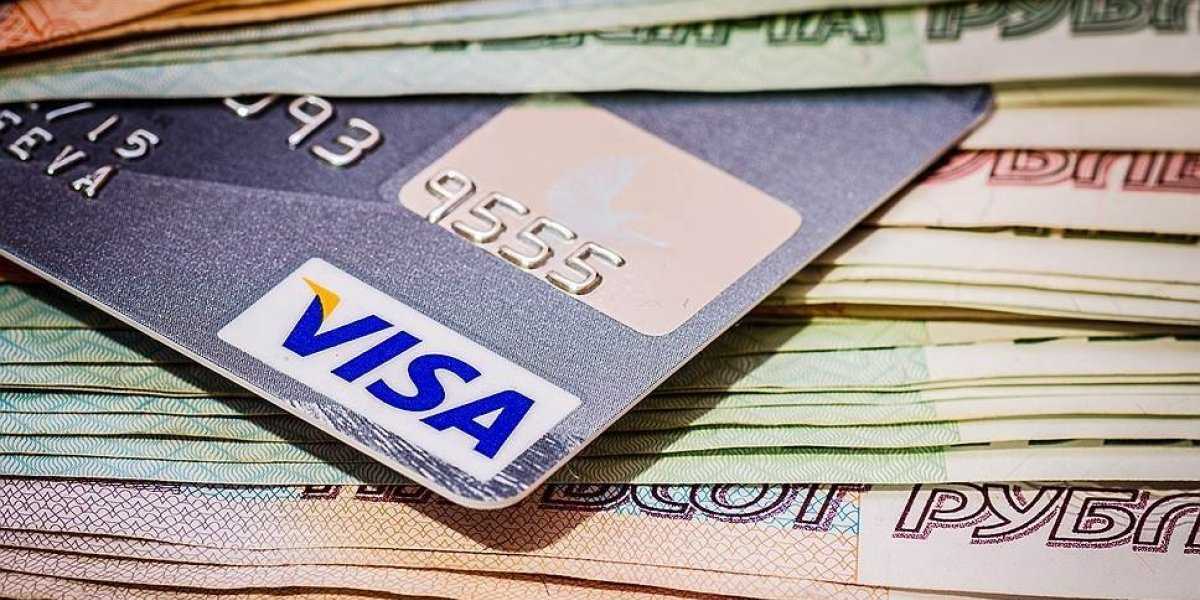 Эпоха кешбэка под угрозой: почему банки могут перестать возвращать деньги за покупки