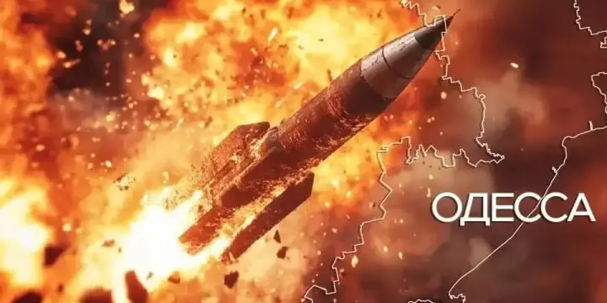Километровые столбы огня в Одессе: взорвали «неприкасаемый» объект Алиева. Макрон «сдался» первым