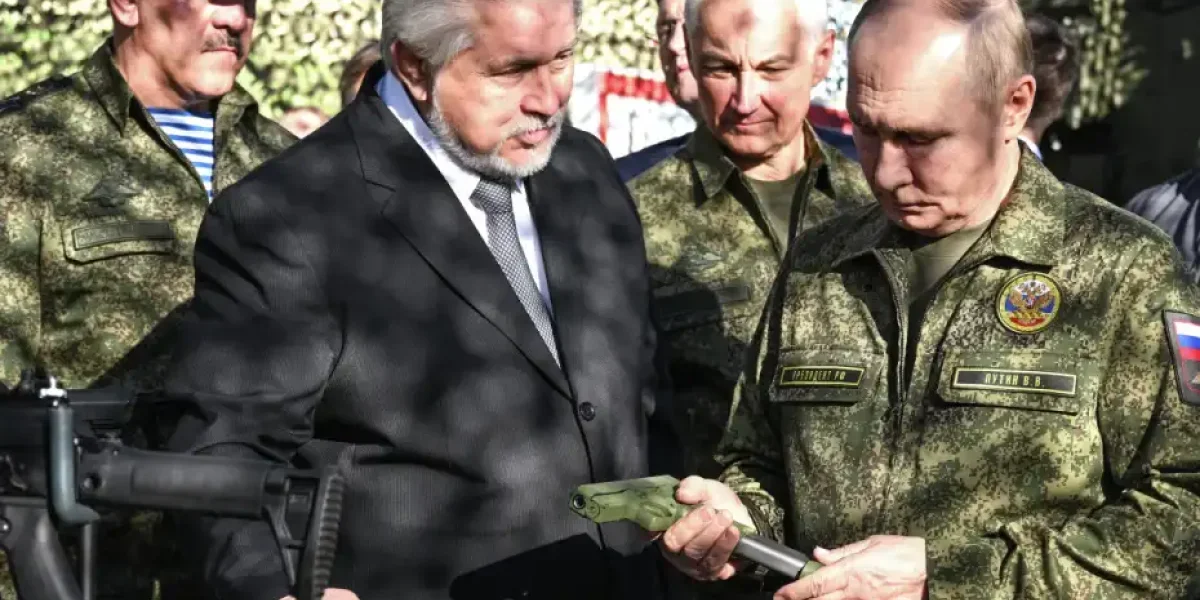 Сразу видно мастера: обращение Путина с боевым пистолетом восхитило Китай