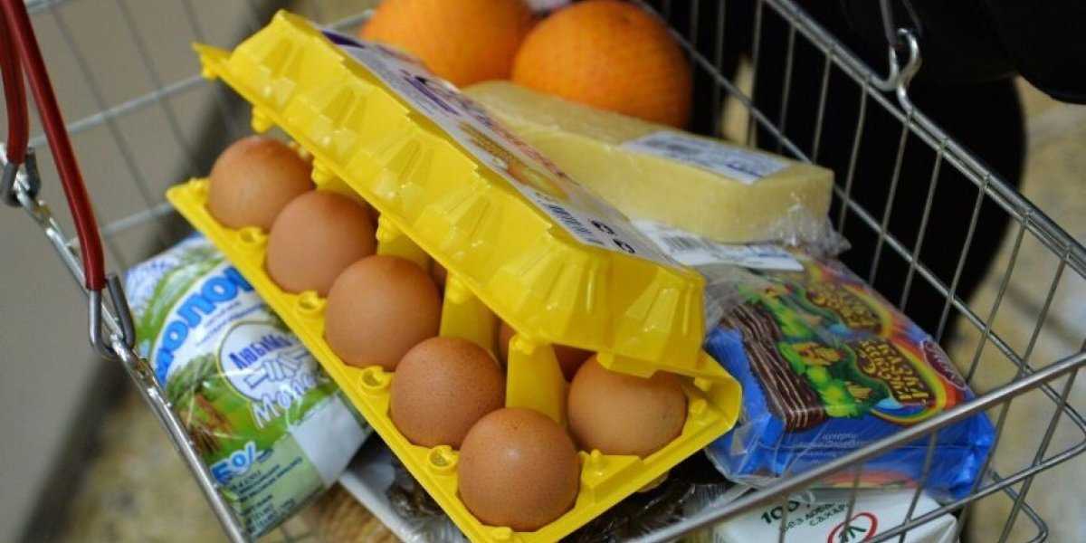 Режим экономии по-русски: почему пустеют продуктовые корзины и сокращается ассортимент в магазинах Режим экономии по-русски: почему пустеют продуктовые корзины и сокращается ассортимент в магазинах