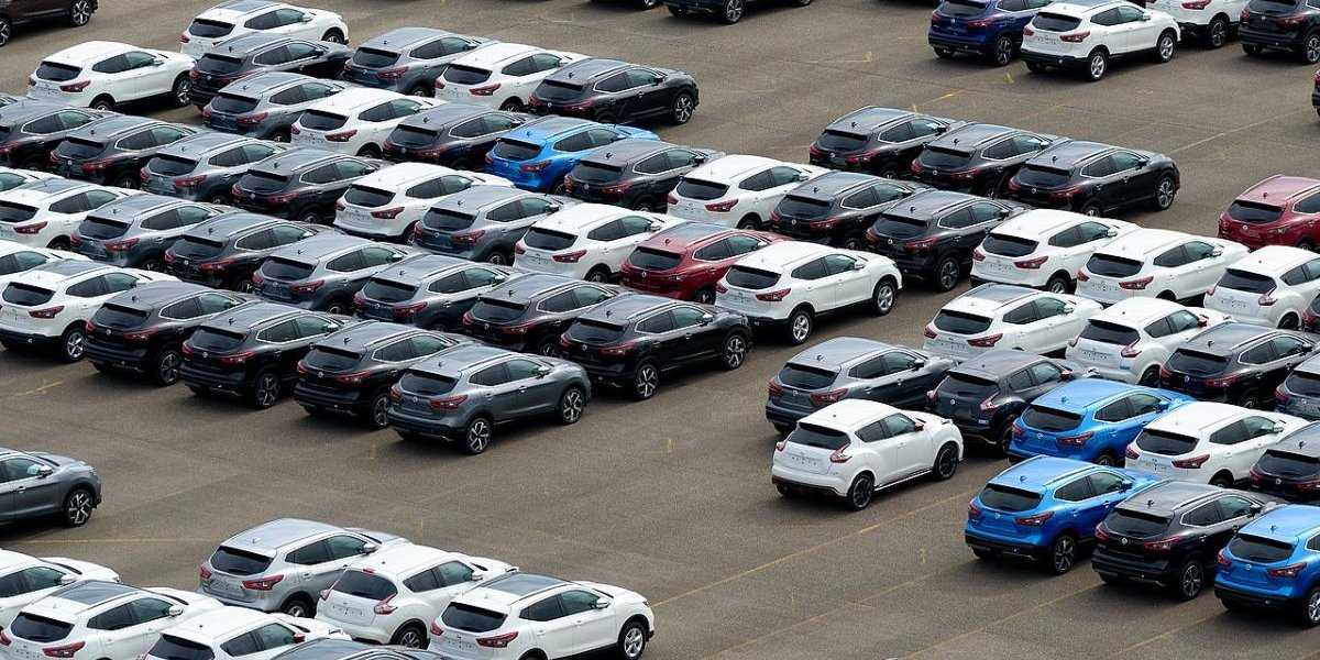 Российский авторынок в 2025 году: почему новые автомобили стали роскошью, а вторичка — спасением