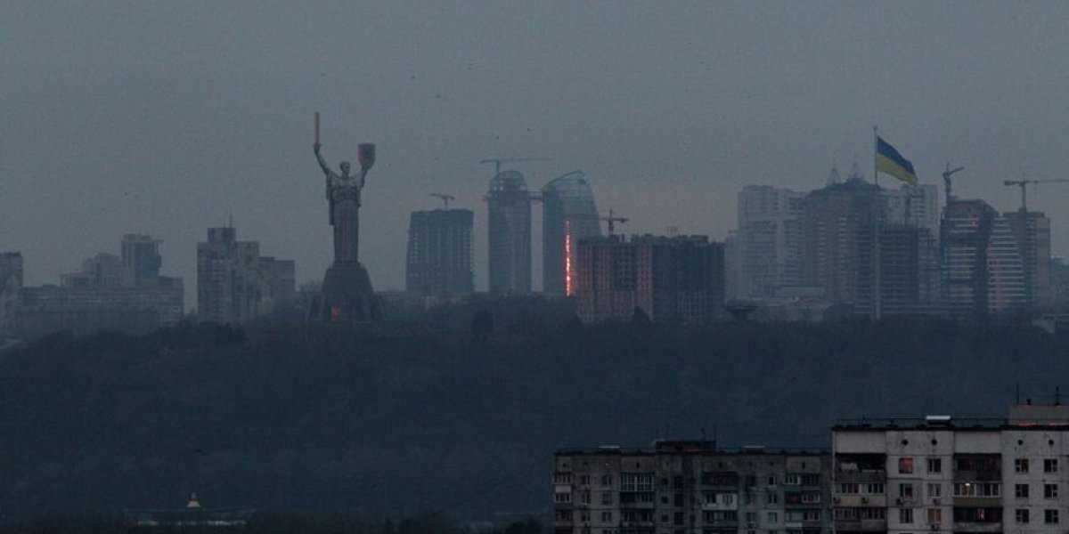 Киев вынужден пополнять бюджет России: как удары ВС РФ изменили расклад сил