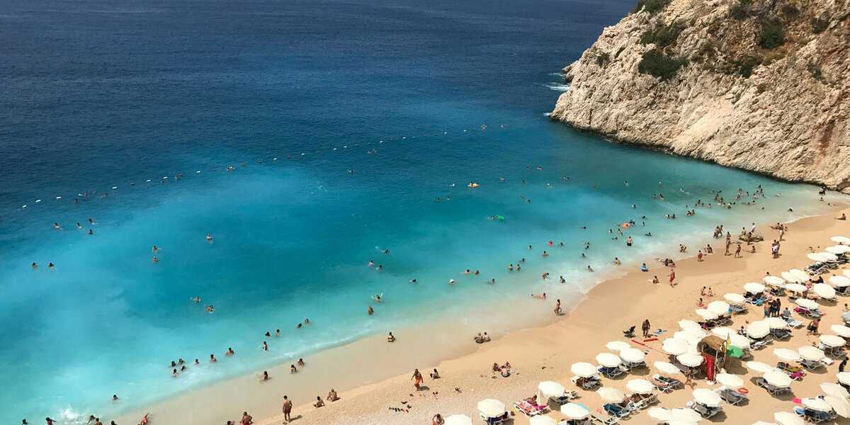 Египет теряет российских туристов: три причины резкого падения спроса на курорты страны Египет теряет российских туристов: три причины резкого падения спроса на курорты страны