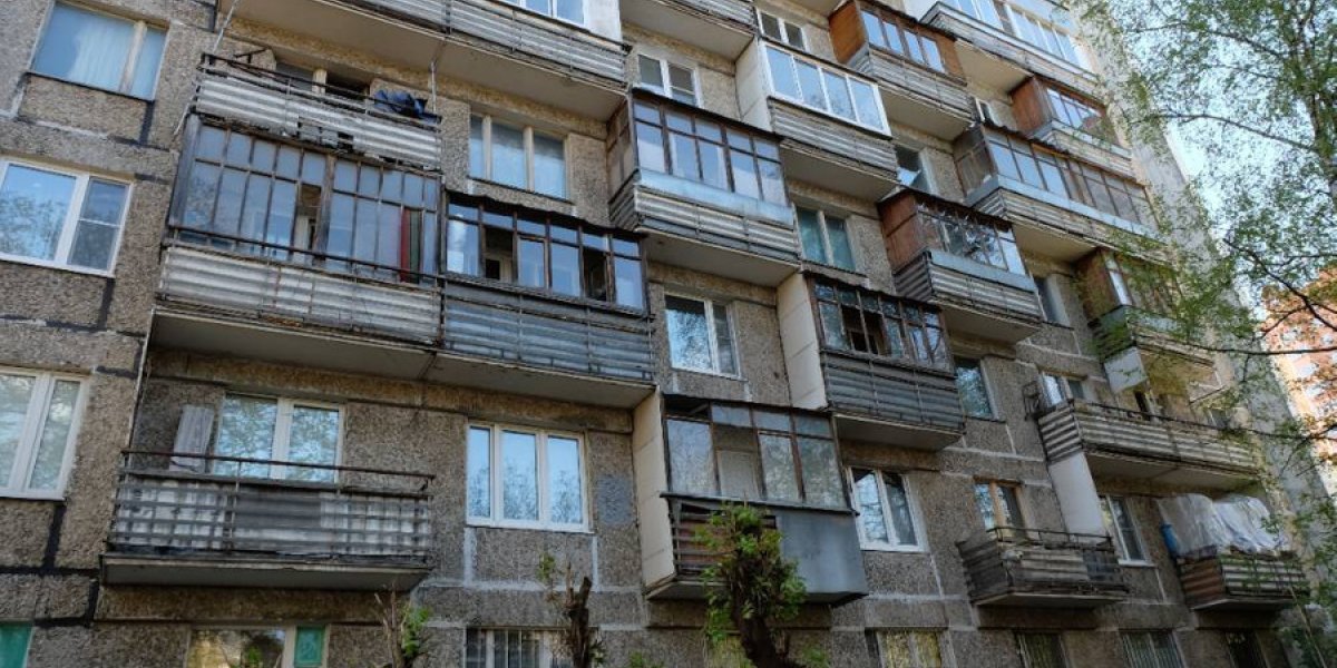 Остекление балкона под запретом: разбираемся, кому грозит демонтаж и какие последствия это может иметь Остекление балкона под запретом: разбираемся, кому грозит демонтаж и какие последствия это может иметь