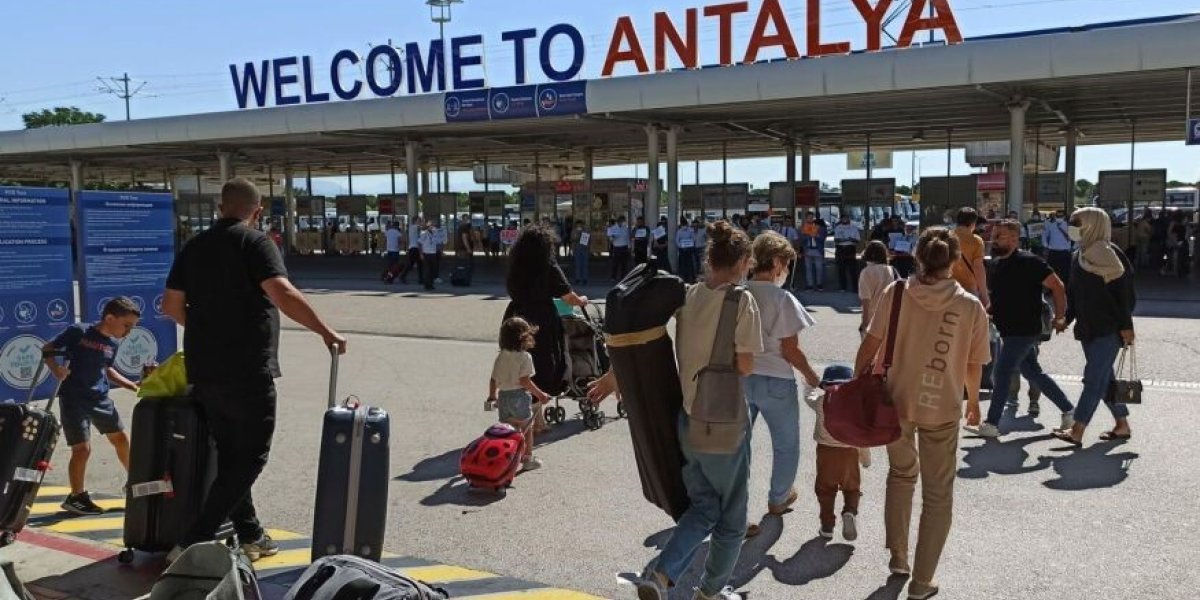 Волна банкротств на туристическом рынке: как вернуть деньги за несостоявшийся отдых