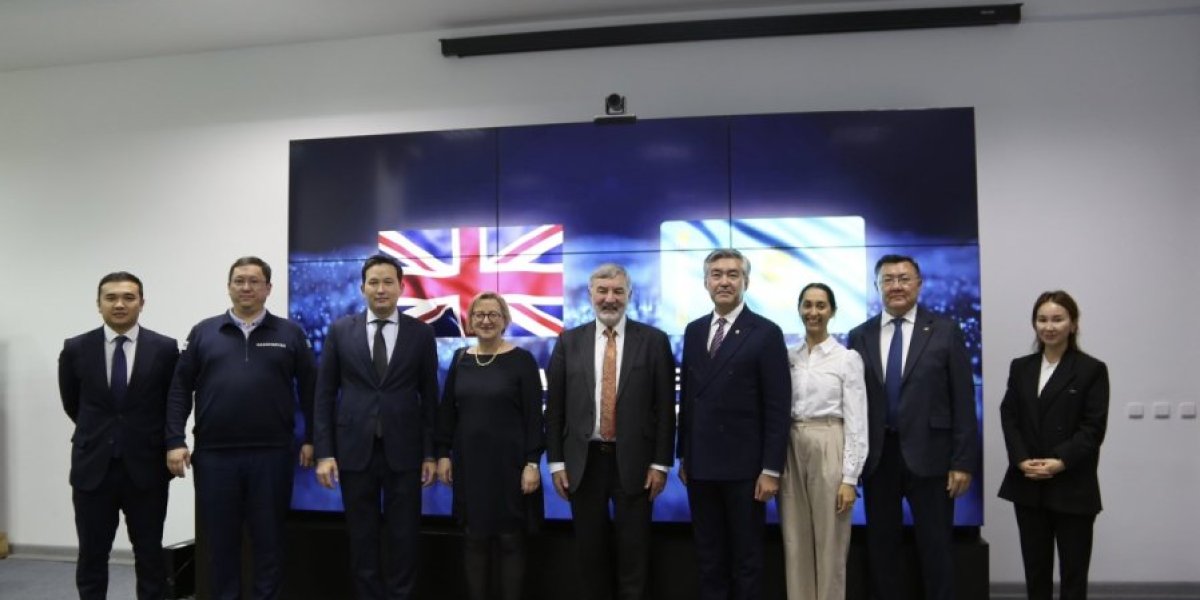 Что стоит за поездкой британского лорда в Казахстан? Что стоит за поездкой британского лорда в Казахстан?