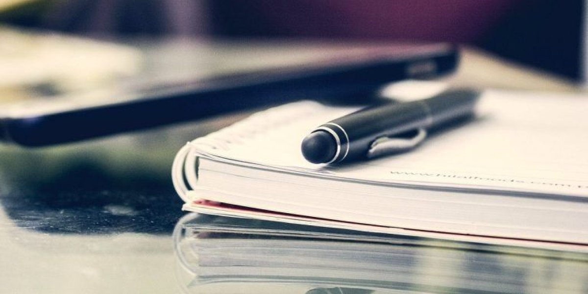 Новые законы ноября 2025: какие правила изменились для россиян с началом зимнего сезона