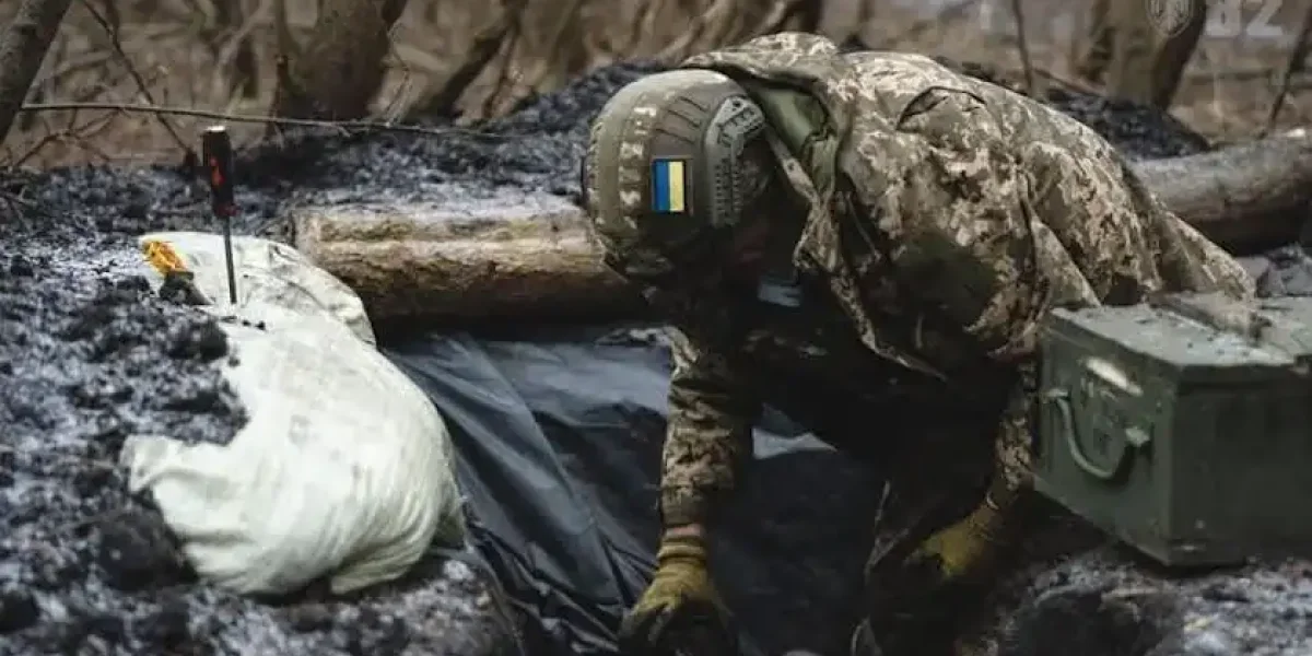 Русофоб прозрел: Он истерит из-за «стратегического поражения Украины» Русофоб прозрел: Он истерит из-за «стратегического поражения Украины»