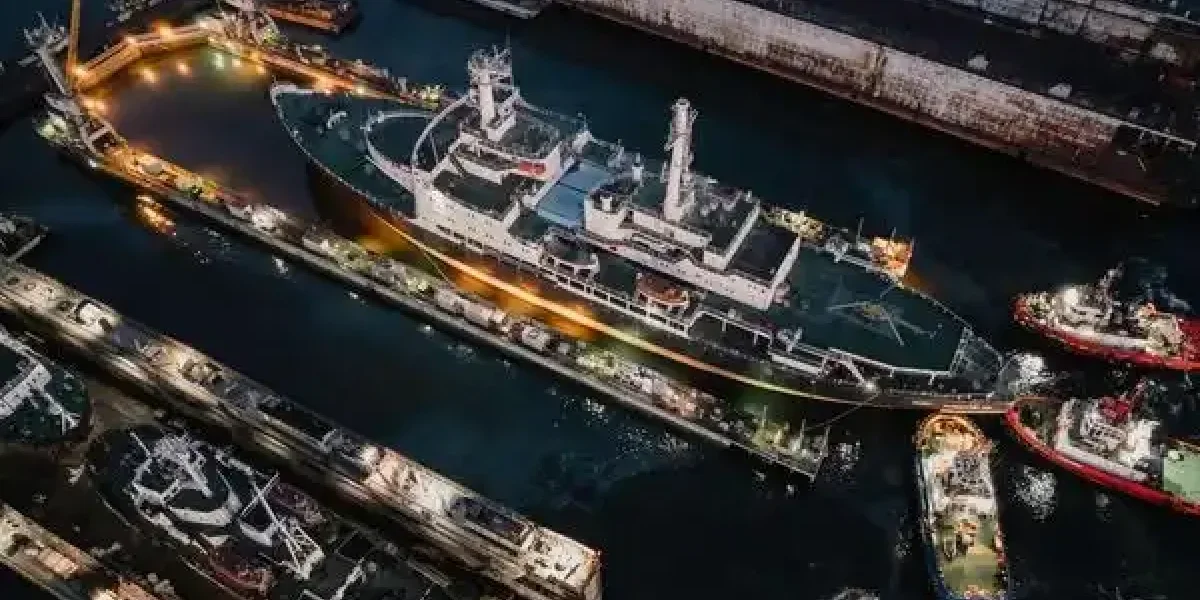 Россия дерзко показала мышцы: НАТО в ужасе пожалела, что замахнулась на Север Россия дерзко показала мышцы: НАТО в ужасе пожалела, что замахнулась на Север