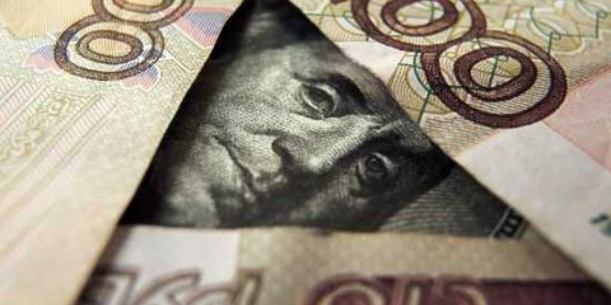 Курс доллара по 50 рублей: почему правительство не хочет сильного рубля