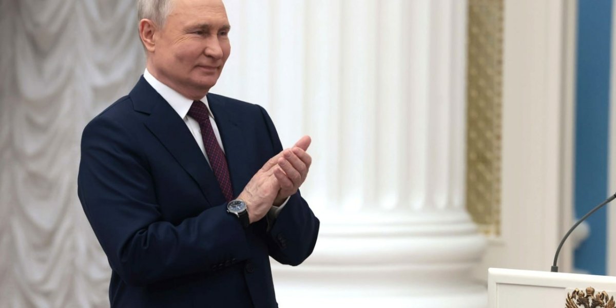 Россия потирает руки от радости — EC из-за проблем с США будет умолять Путина о помощи Россия потирает руки от радости — EC из-за проблем с США будет умолять Путина о помощи