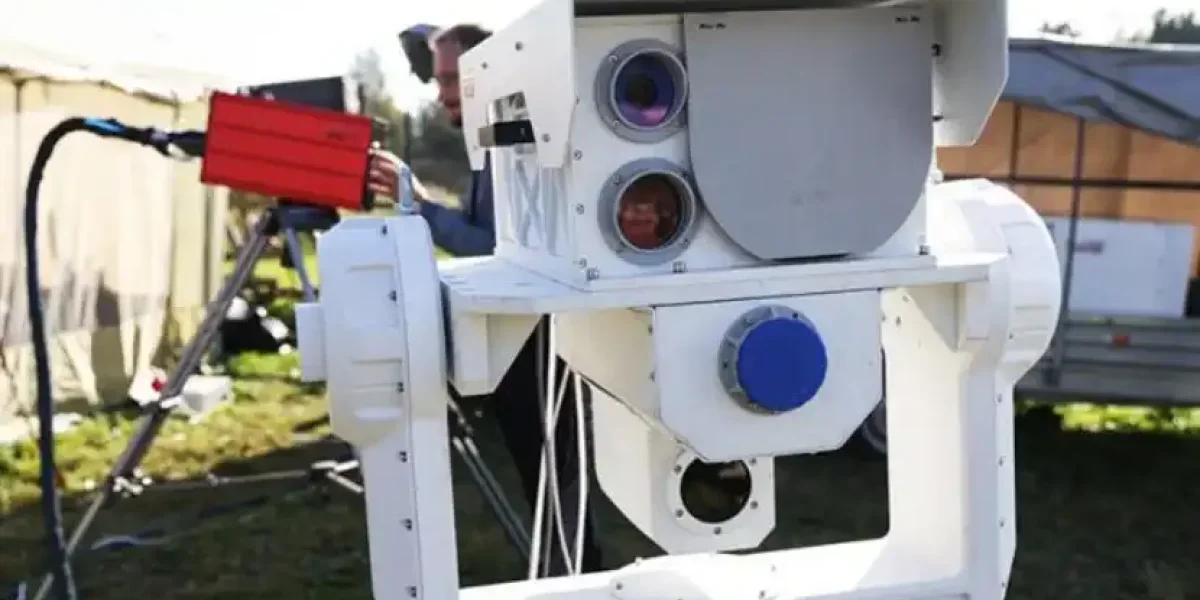 Бьет на полтора километра, «стреляет» бесшумно: «Птах Мадьяра» начал жечь русский лазер Бьет на полтора километра, «стреляет» бесшумно: «Птах Мадьяра» начал жечь русский лазер