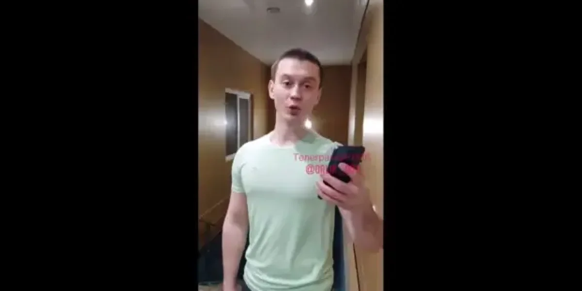 Парень дал отпор банде грабителей Абдуллы. А теперь оправдывается перед начальником МВД и сидящим рядом главой диаспоры Парень дал отпор банде грабителей Абдуллы. А теперь оправдывается перед начальником МВД и сидящим рядом главой диаспоры