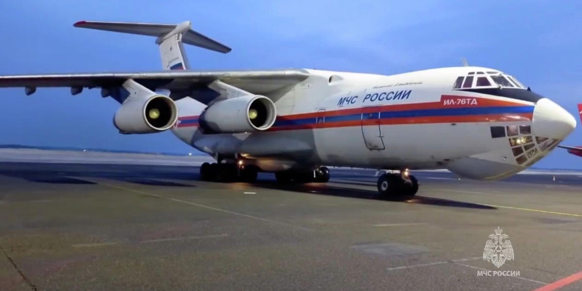 Ночной рейс из зоны огня: борт МЧС доставил в Москву 84 эвакуированных из Израиля Ночной рейс из зоны огня: борт МЧС доставил в Москву 84 эвакуированных из Израиля