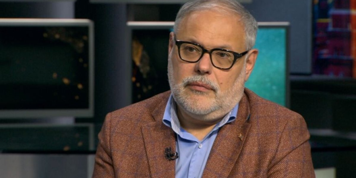 «Бог троицу любит»: Хазин предсказал новый обвал рубля до 150 за доллар «Бог троицу любит»: Хазин предсказал новый обвал рубля до 150 за доллар