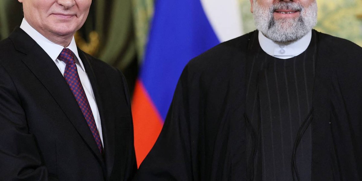 Путин сделал неожиданный ход в отношении нового лидера Ирана Путин сделал неожиданный ход в отношении нового лидера Ирана