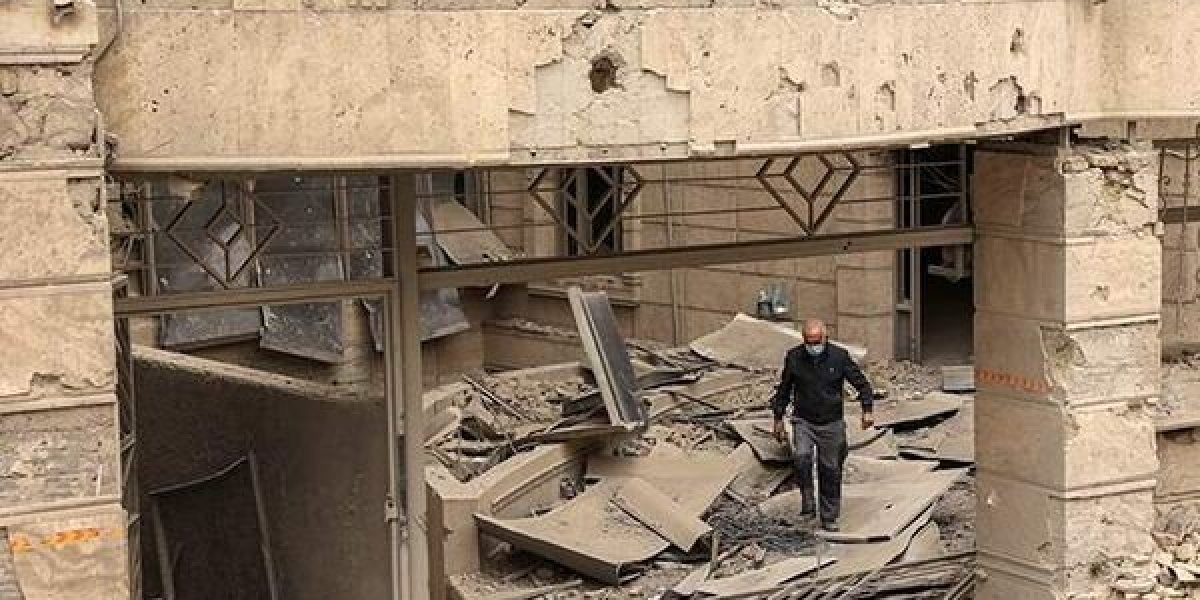 Зеленский запаниковал: война США с Ираном оставит Украину без оружия и денег Зеленский запаниковал: война США с Ираном оставит Украину без оружия и денег