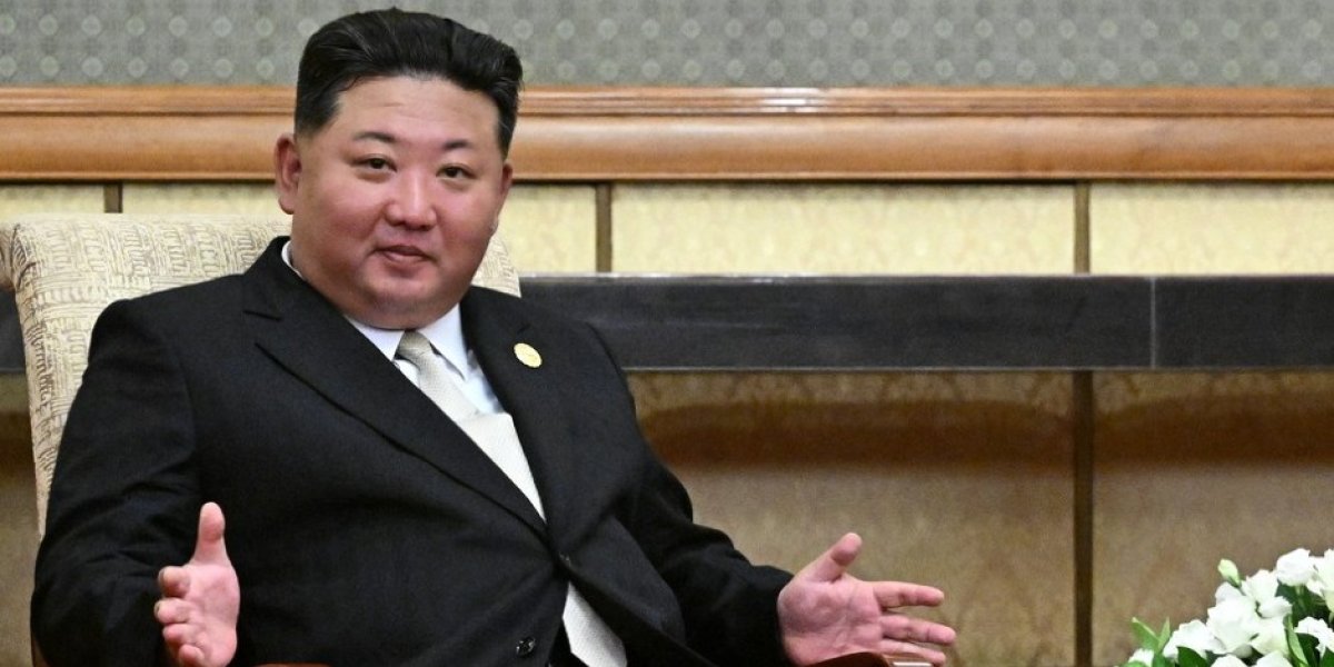 «Если кто-то боится, значит, он враг»: Ким Чен Ын показал новый эсминец и намекнул, кто в зоне поражения «Если кто-то боится, значит, он враг»: Ким Чен Ын показал новый эсминец и намекнул, кто в зоне поражения